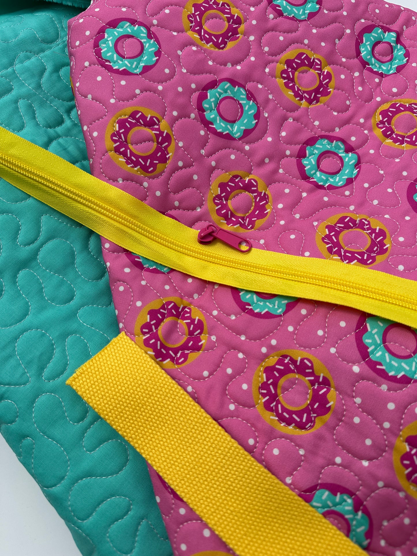 Quilted Fabric - Alpen Strap Bag Kit - Snack Shack Donuts