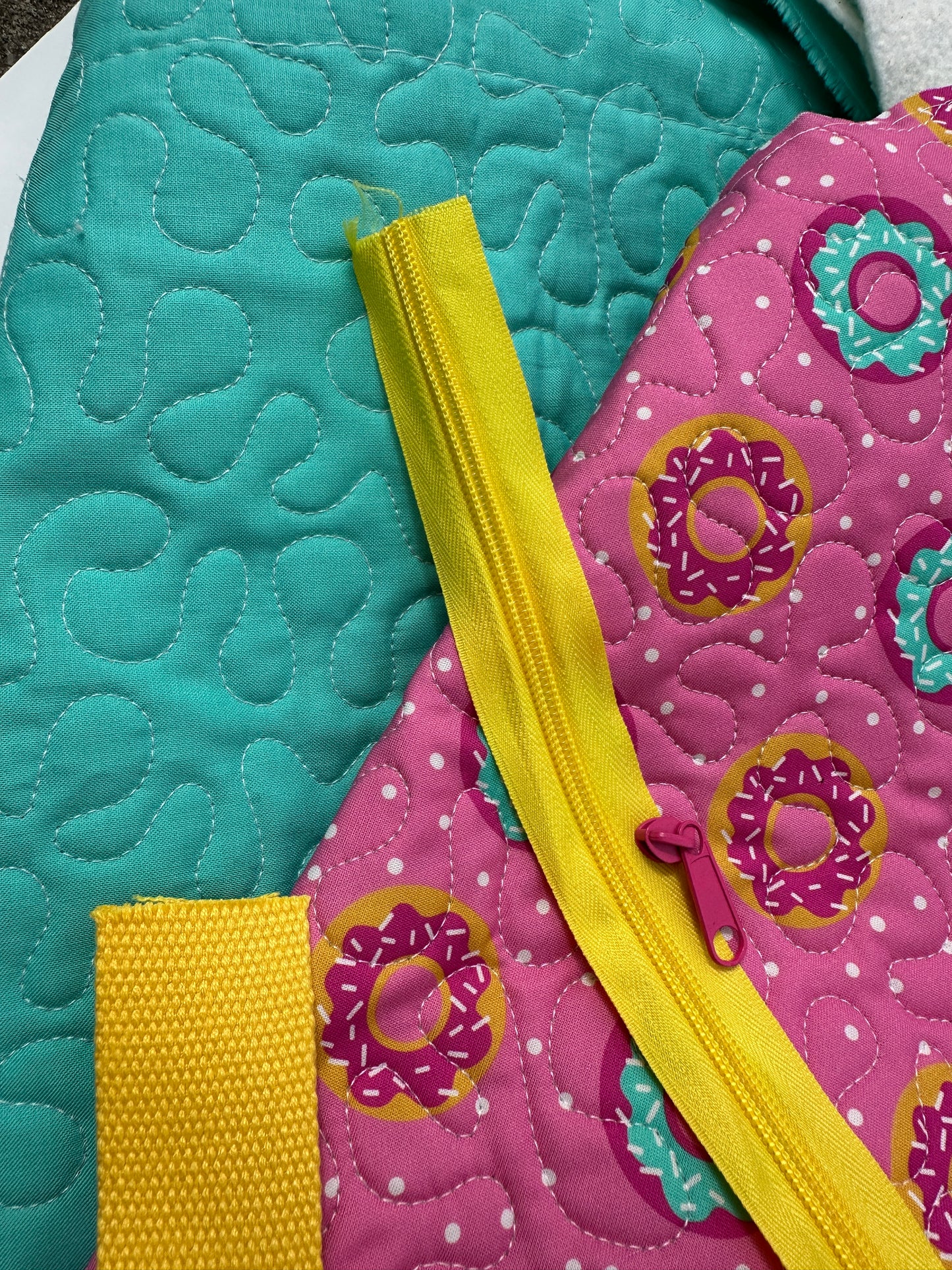 Quilted Fabric - Alpen Strap Bag Kit - Snack Shack Donuts