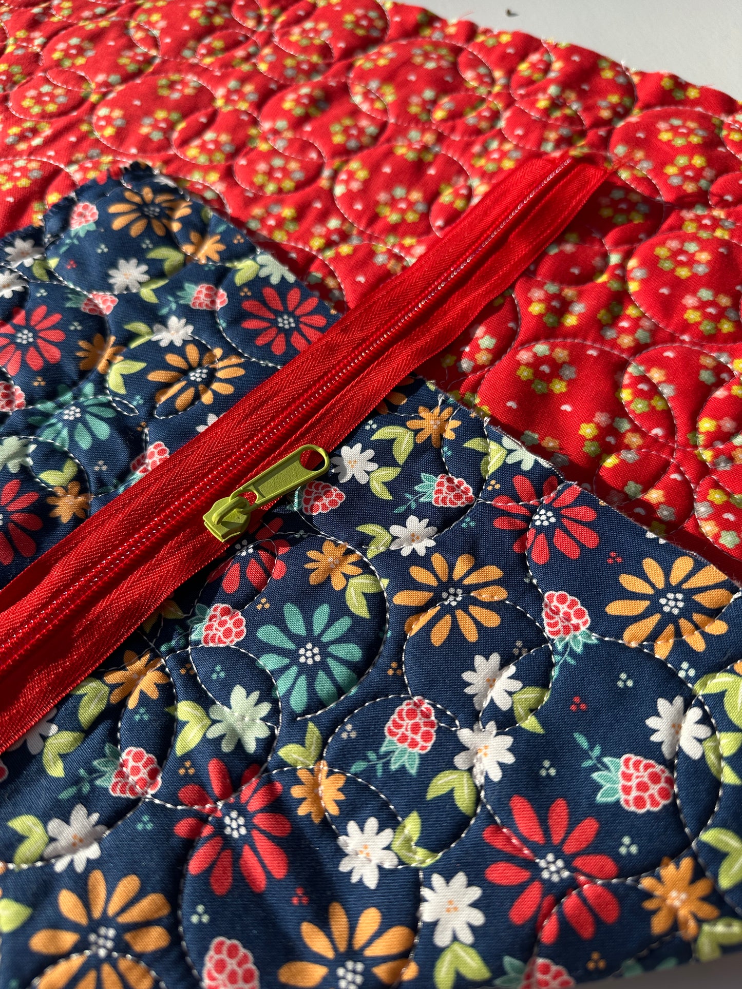 Quilted Fabric Pouch Kit - Raspberry Summer