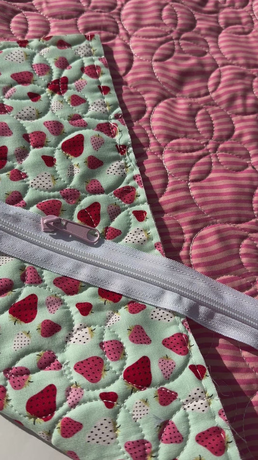 Quilted Fabric Pouch Kit - Strawberry - Green